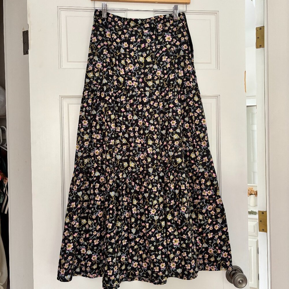 Floral black skirt - size 2